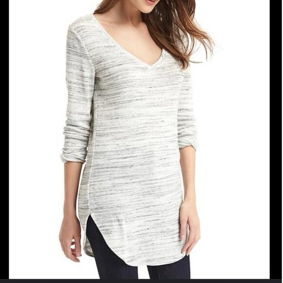 Gap Softspun Knit V-neck Tunic - Picture 1 of 6